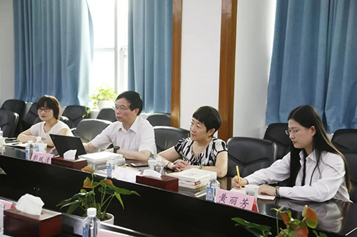 尊时凯龙临床前研究副总裁兼机构负责人彭双清教授，药效部执行主任董文心，药代安评项目负责人龙娜等